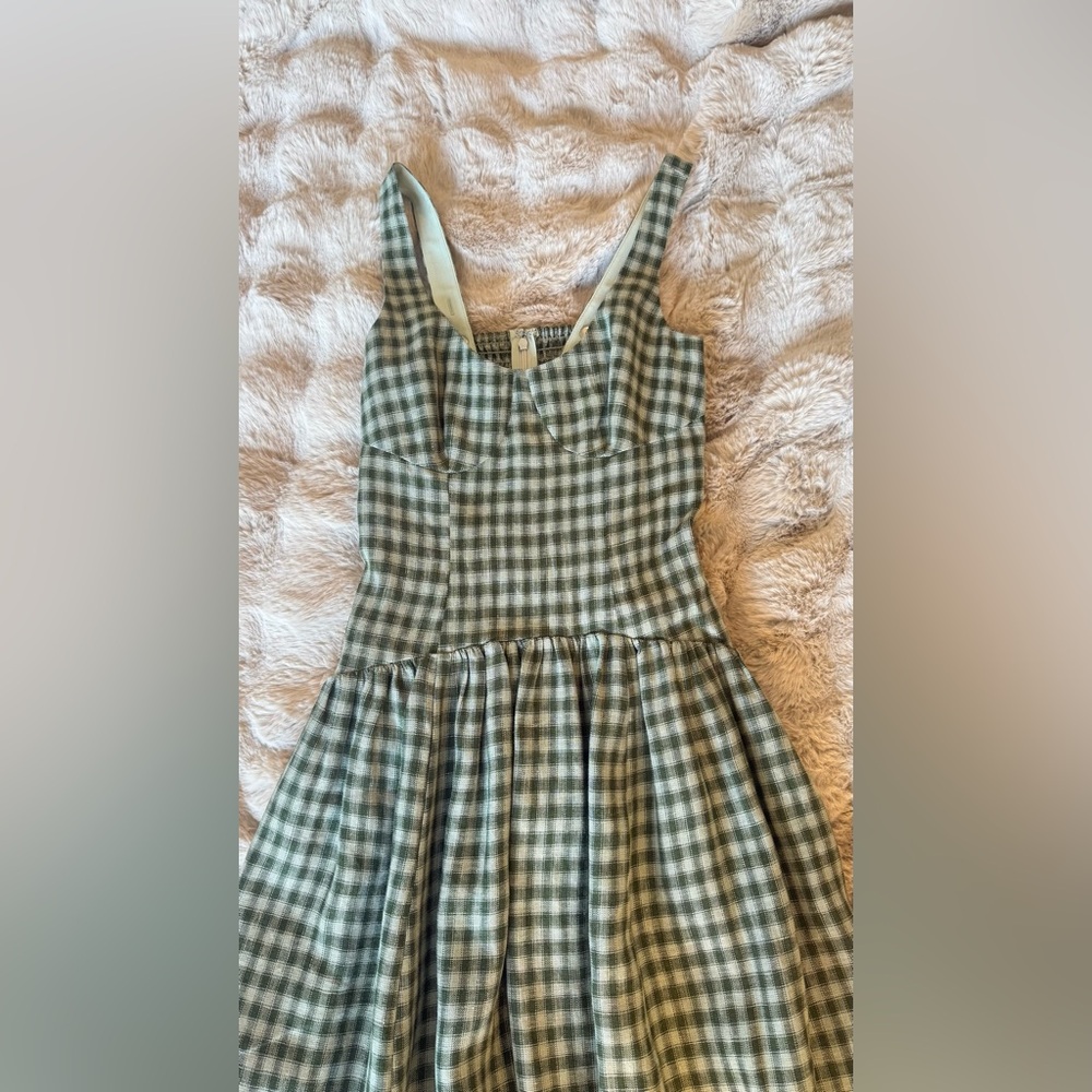 Reformation Roslyn Linen Dress in Cactus. Brand new without tags, never worn. - Picture 11 of 16